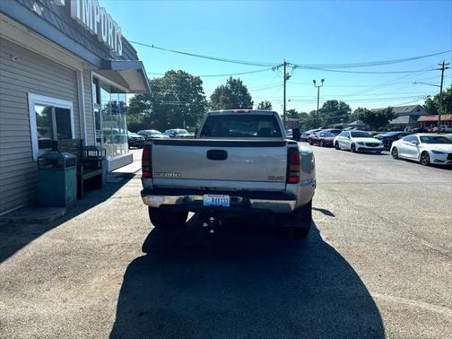 2004 GMC Sierra 3500 SLE Crew Cab