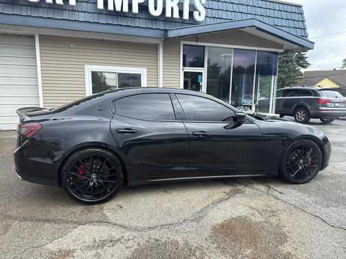 2014 Maserati Ghibli S Q4