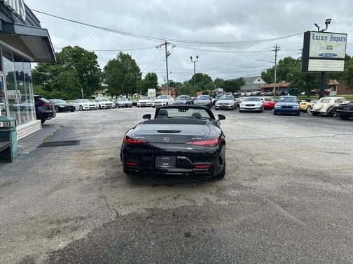 Obsidian Black Metallic 2022 Mercedes-Benz AMG SL 63 Base
