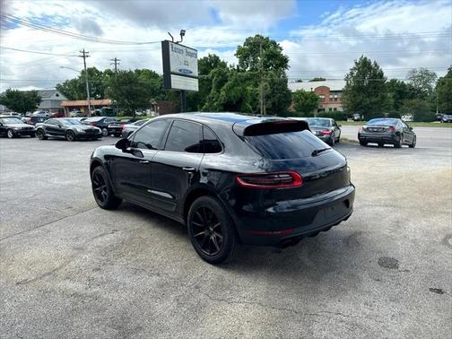 2015 Porsche Macan AWD 4dr S