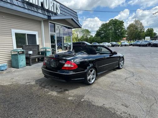 Black 2008 Mercedes-Benz CLK-Class Base