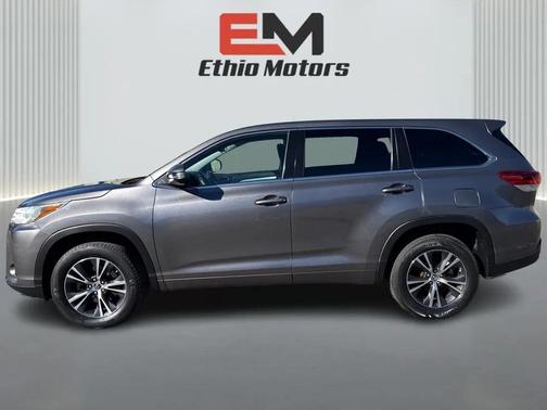 2018 Toyota Highlander LE