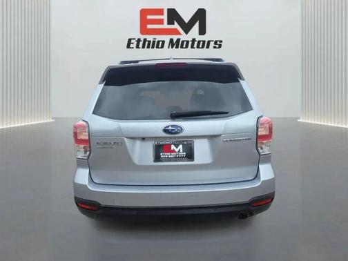 Ice Silver Metallic 2018 Subaru Forester 2.5i Touring