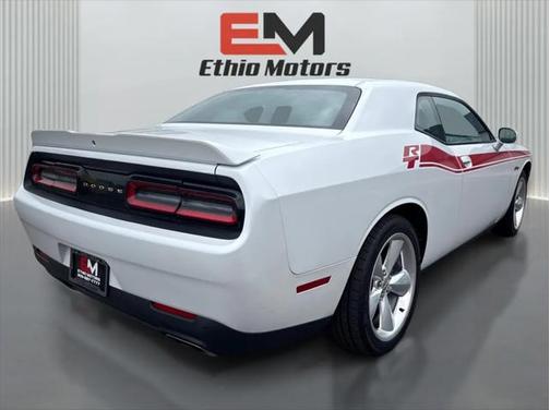 2015 Dodge Challenger SXT Plus