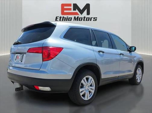 2016 Honda Pilot LX