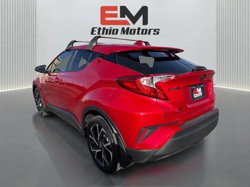 2021 Toyota C-HR XLE