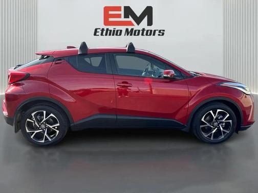 2021 Toyota C-HR XLE