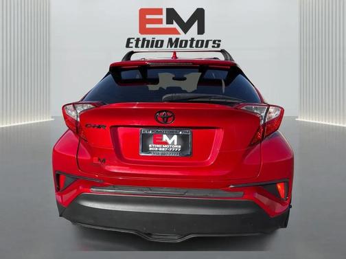 2021 Toyota C-HR XLE