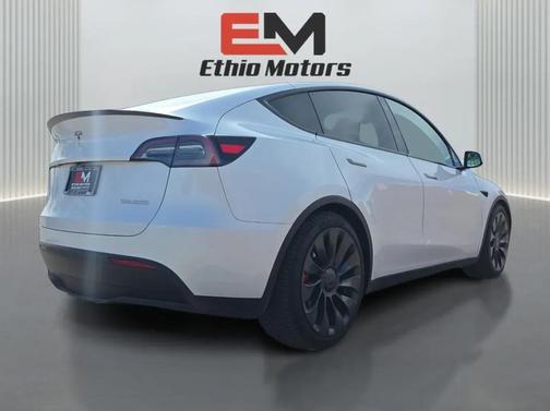 2023 Tesla Model Y Performance Dual Motor All-Wheel Drive