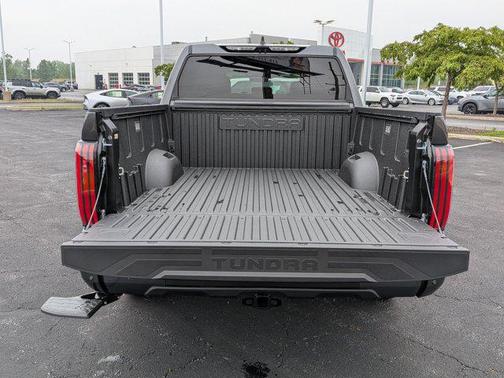 2025 Toyota Tundra Hybrid Platinum