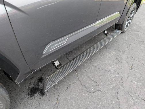 2025 Toyota Tundra Hybrid Platinum