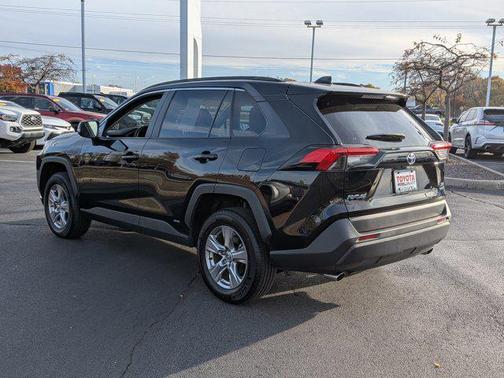 2023 Toyota RAV4 Hybrid XLE