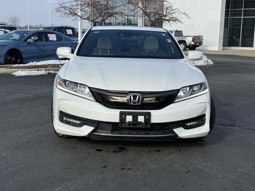 2017 Honda Accord EX-L w/Navigation & Honda Sensing