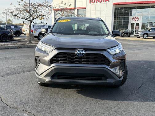 2024 Toyota RAV4 Hybrid LE