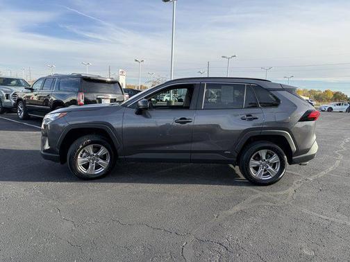 2024 Toyota RAV4 Hybrid LE