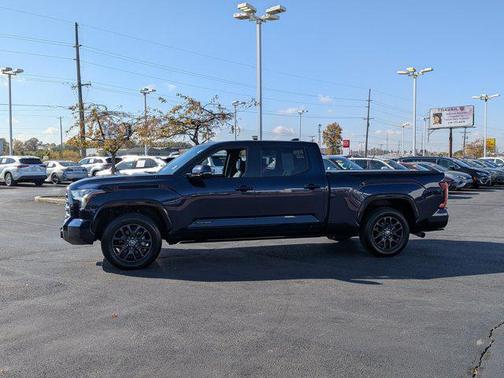 2022 Toyota Tundra Platinum