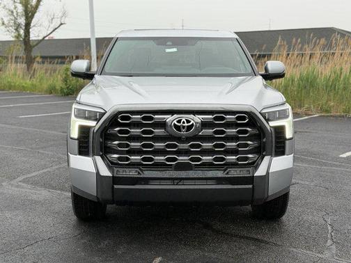 2025 Toyota Tundra Hybrid Platinum