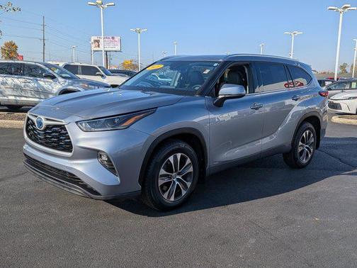 2021 Toyota Highlander Hybrid XLE