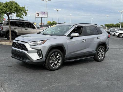 2023 Toyota RAV4 XLE Premium