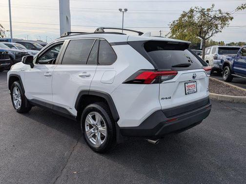 2021 Toyota RAV4 Hybrid XLE