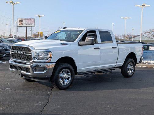 2024 RAM 2500 Tradesman Crew Cab 4x4 6'4' Box
