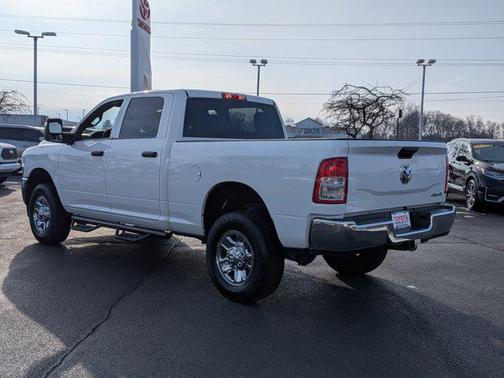2024 RAM 2500 Tradesman Crew Cab 4x4 6'4' Box