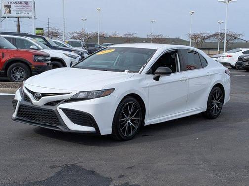 2021 Toyota Camry SE