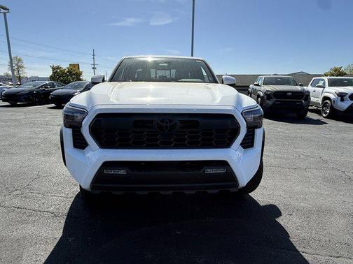 2025 Toyota Tacoma TRD Off Road