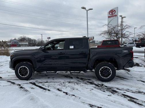 2025 Toyota Tacoma TRD Off Road