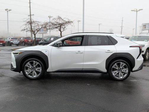 2024 Subaru Solterra Touring