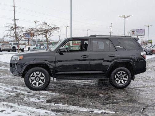 2024 Toyota 4Runner TRD Off Road