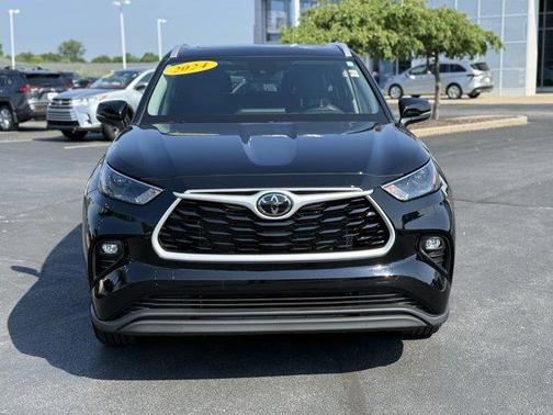2024 Toyota Highlander XLE