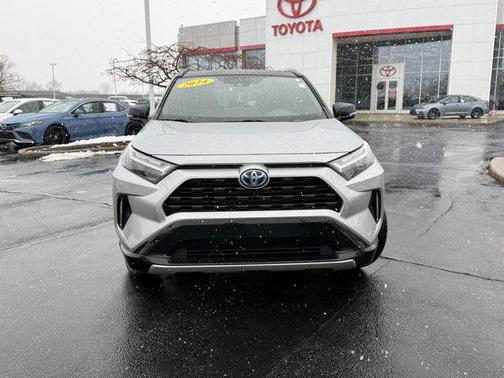 2024 Toyota RAV4 Hybrid SE