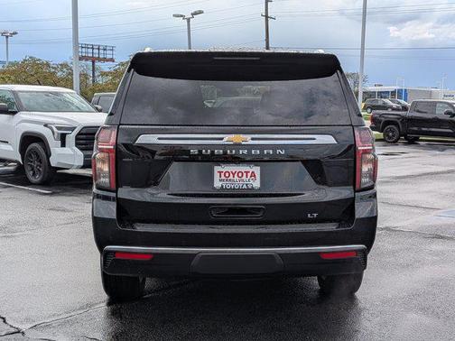 Black 2024 Chevrolet Suburban LT