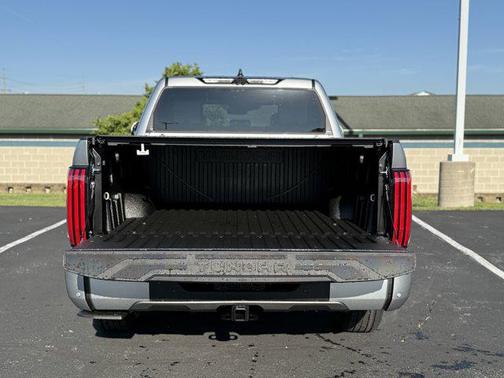 2025 Toyota Tundra Hybrid Platinum