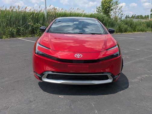 2025 Toyota Prius L