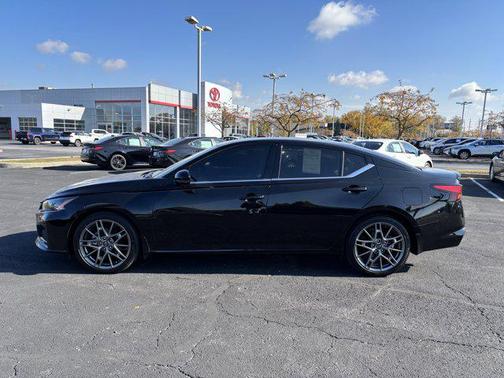 2024 Nissan Altima SR VC-Turbo FWD