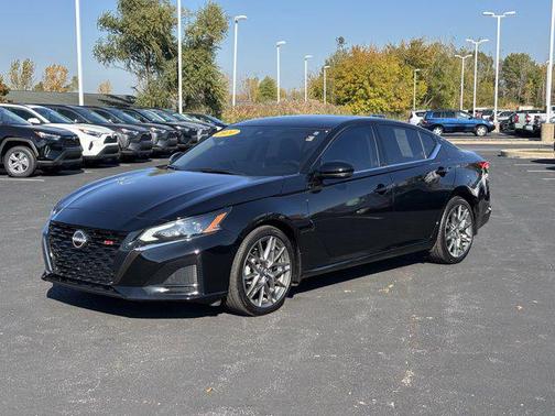 2024 Nissan Altima SR VC-Turbo FWD