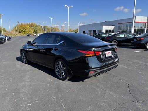 2024 Nissan Altima SR VC-Turbo FWD