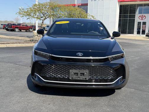 Heavy Metal/Black 2024 Toyota Crown Platinum