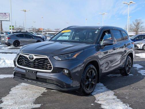 2023 Toyota Highlander XLE