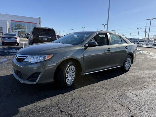 2014 Toyota Camry LE