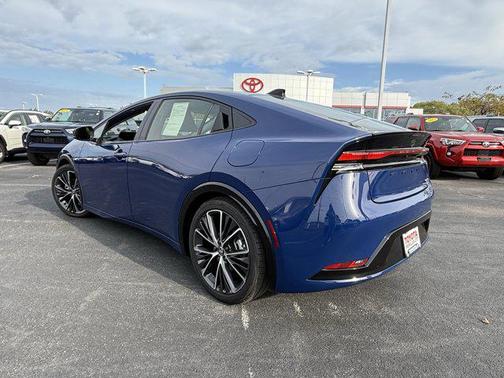 2024 Toyota Prius XLE