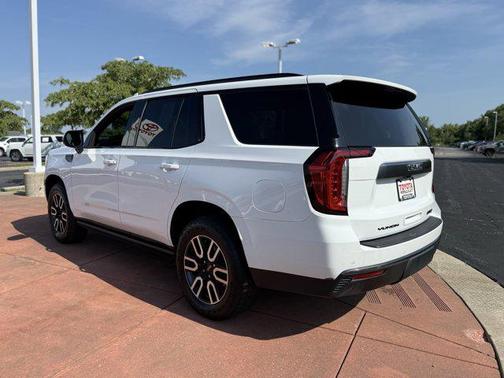 2022 GMC Yukon 4WD AT4