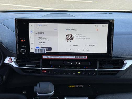 2025 Toyota Sienna Limited