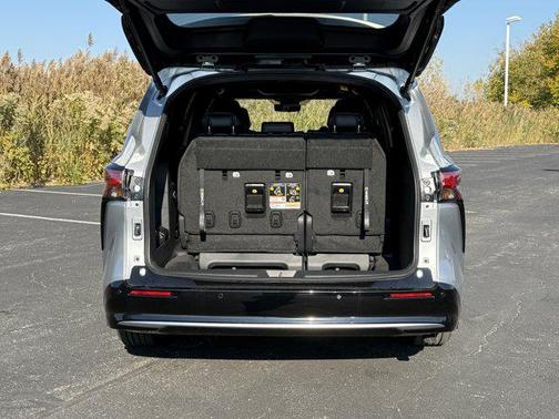 2025 Toyota Sienna Limited