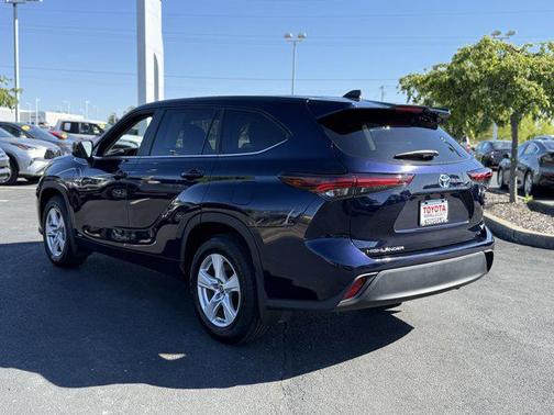 2024 Toyota Highlander Hybrid LE