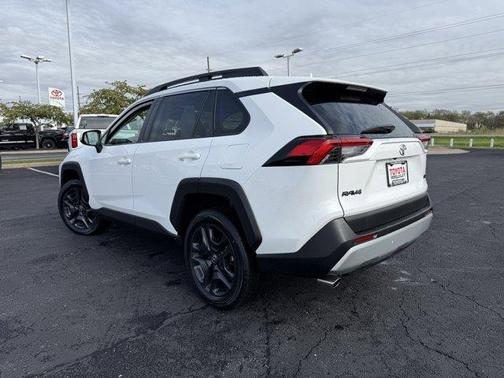 2022 Toyota RAV4 Adventure