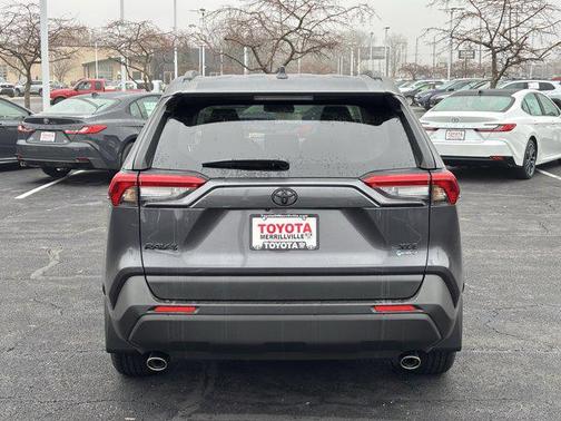 2025 Toyota RAV4 Hybrid XLE