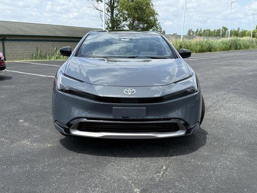 2025 Toyota Prius XLE